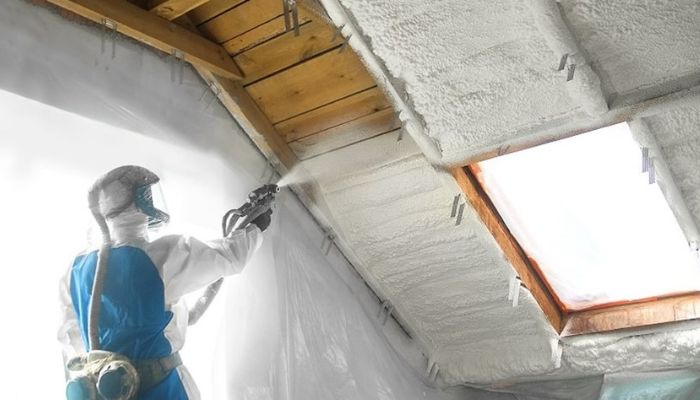 ocieplenie domu pianą poliuretanową