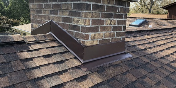 Jak wykonać czyszczenie komina w domu jednorodzinnym?