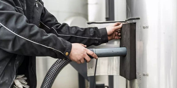 Czym jest wyczystka do komina?