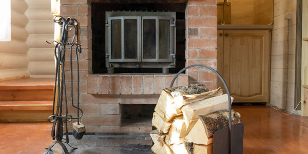 Kominki z płaszczem wodnym: efektywne ogrzewanie domu