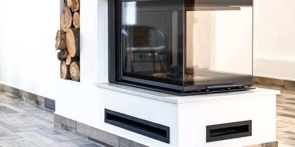 Kominki narożne: Idealne rozwiązanie do każdego wnętrza