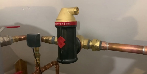 Separator zanieczyszczeń: Co to jest i jak działa?